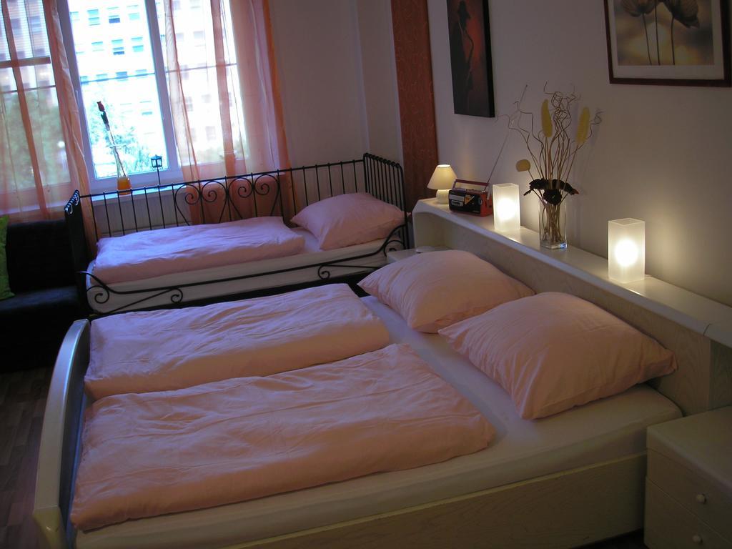 Vacation Apartment Up To 10 Bratislava Room photo