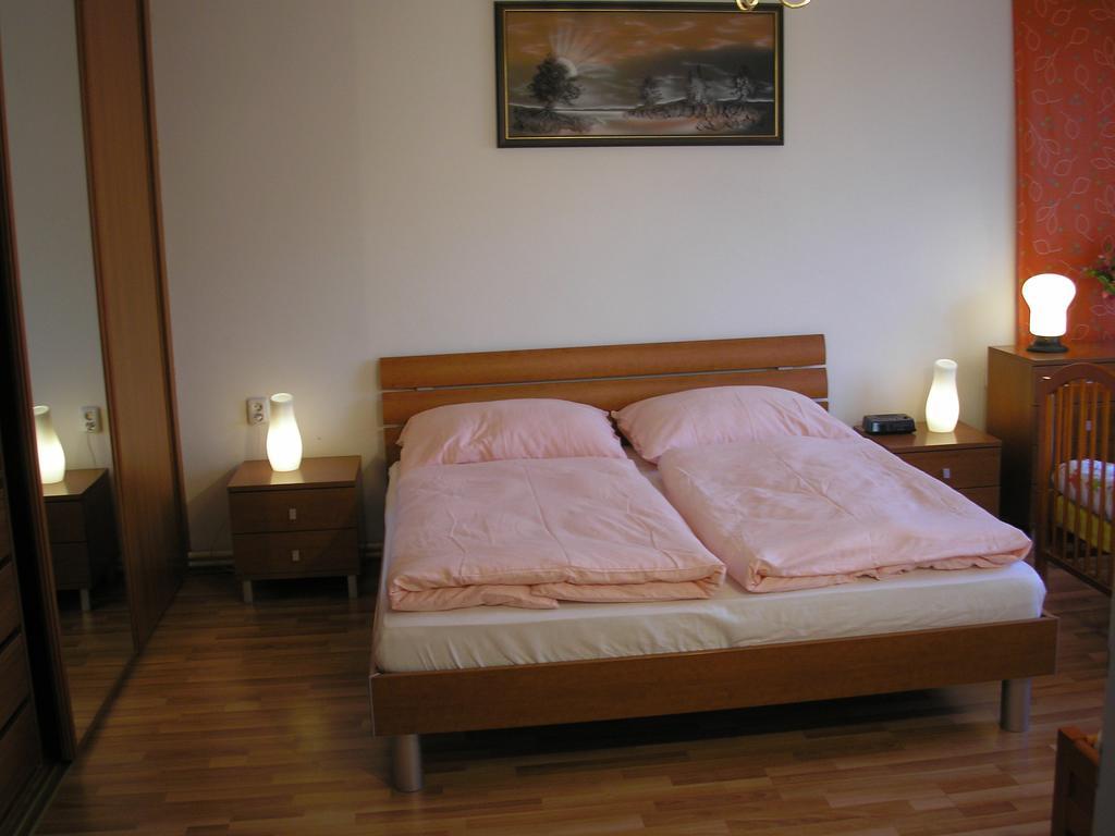 Vacation Apartment Up To 10 Bratislava Room photo